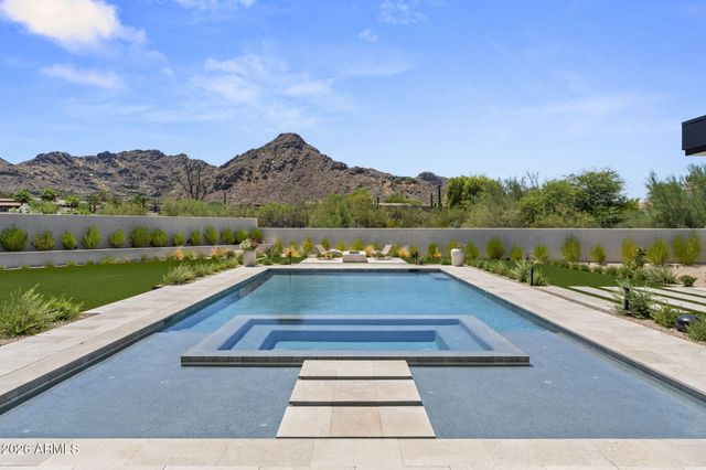 7700 N INVERGORDON Road, Paradise Valley, AZ 85253