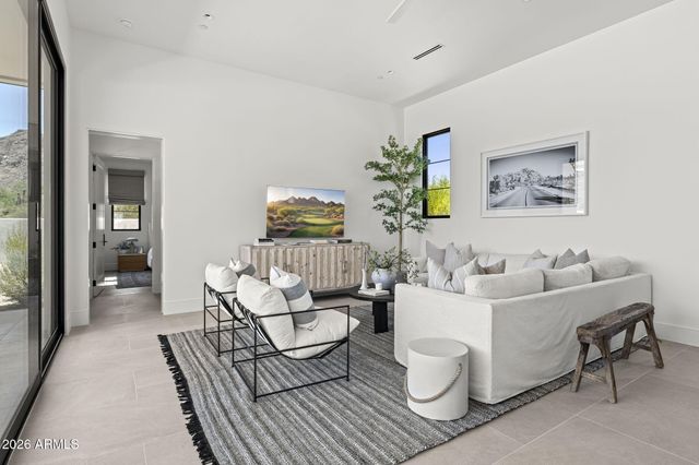7700 N INVERGORDON Road, Paradise Valley, AZ 85253