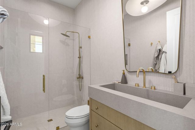 7700 N INVERGORDON Road, Paradise Valley, AZ 85253