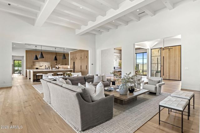 7700 N INVERGORDON Road, Paradise Valley, AZ 85253