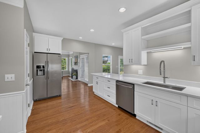2020 Bratton Place Dr, Franklin, TN 37067