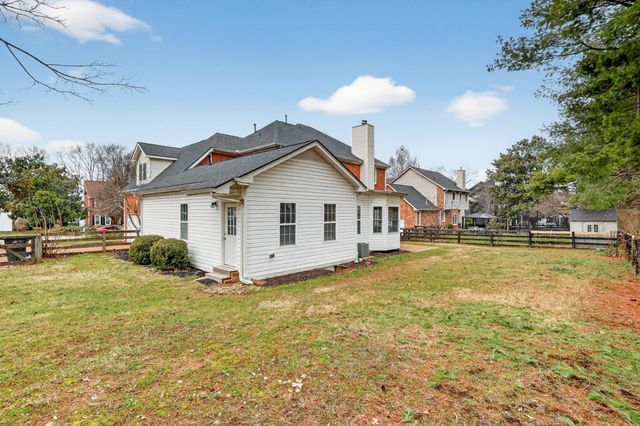 2020 Bratton Place Dr, Franklin, TN 37067