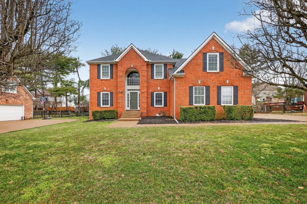 2020 Bratton Place Dr, Franklin, TN 37067