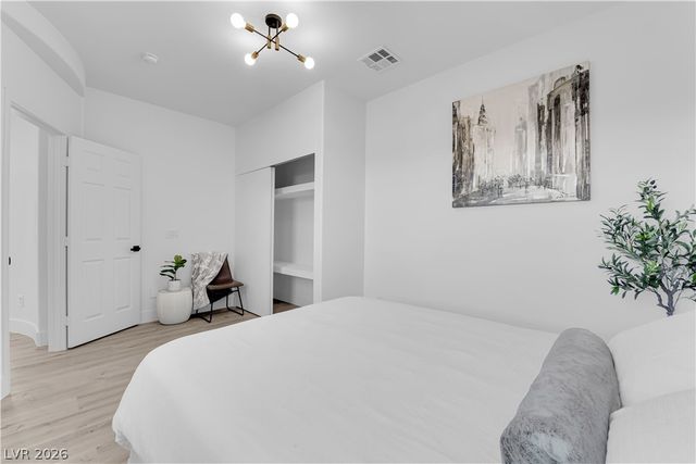 7511 Shadow Estates Way, Las Vegas, NV 89113