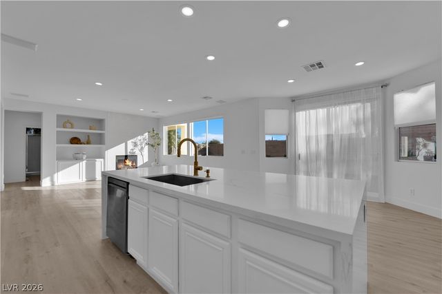 7511 Shadow Estates Way, Las Vegas, NV 89113