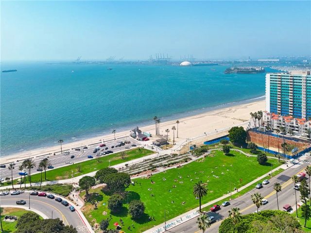 1621 E 1st Street, Long Beach, CA 90802