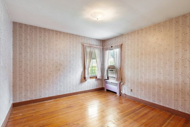 2 Oaklandvale Avenue, Saugus, MA 01906