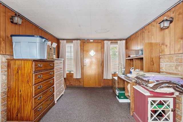 2 Oaklandvale Avenue, Saugus, MA 01906