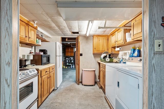 2 Oaklandvale Avenue, Saugus, MA 01906