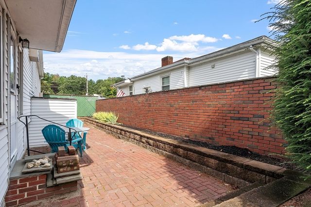 2 Oaklandvale Avenue, Saugus, MA 01906