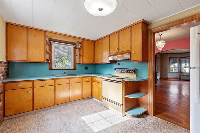 2 Oaklandvale Avenue, Saugus, MA 01906