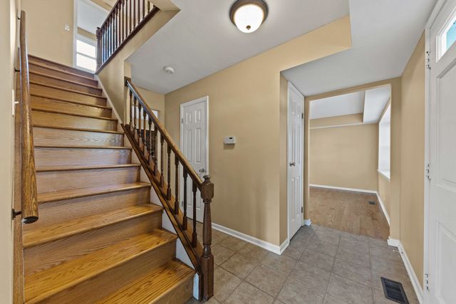 1121 Belmar Lane, Buffalo Grove, IL 60089