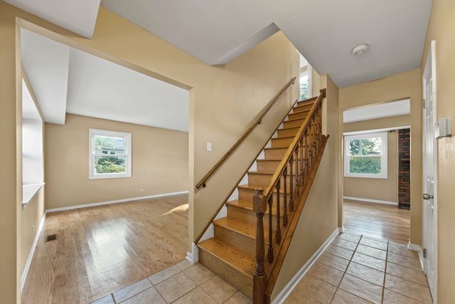1121 Belmar Lane, Buffalo Grove, IL 60089