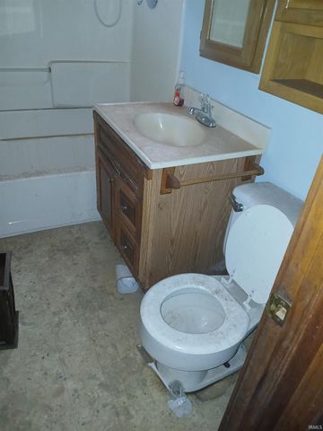 1306 1st St, Bedford, IN 47421