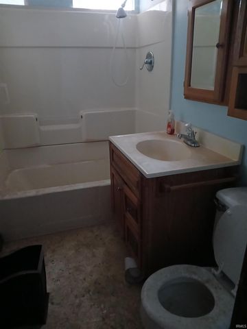 1306 1st St, Bedford, IN 47421