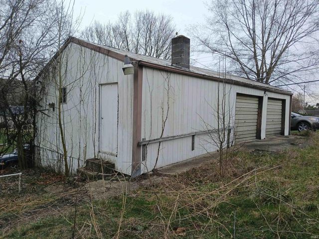 1306 1st St, Bedford, IN 47421