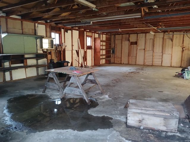 1306 1st St, Bedford, IN 47421