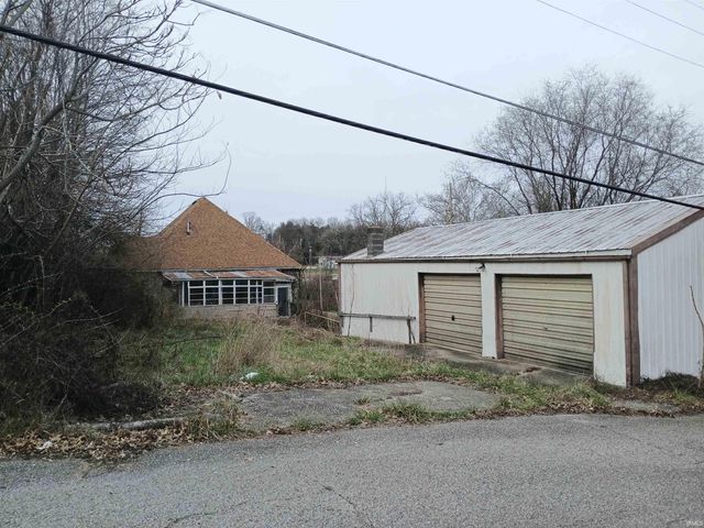 1306 1st St, Bedford, IN 47421