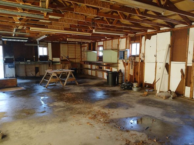 1306 1st St, Bedford, IN 47421