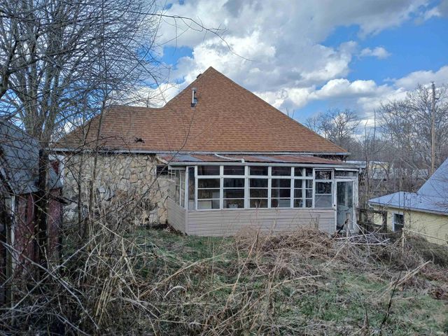 1306 1st St, Bedford, IN 47421