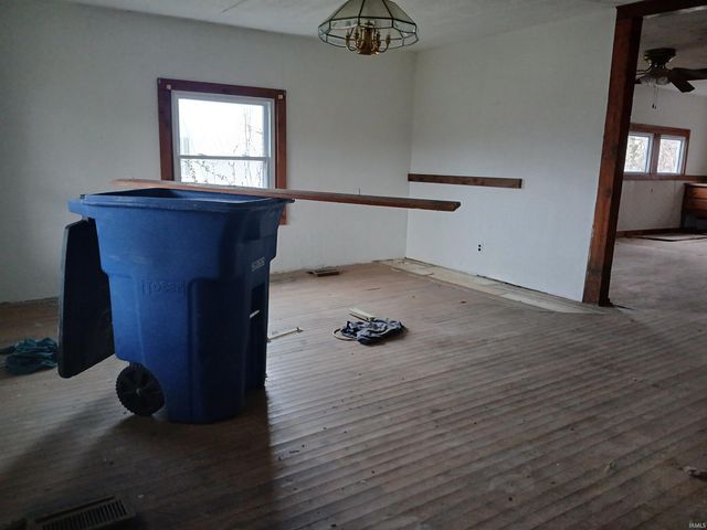 1306 1st St, Bedford, IN 47421