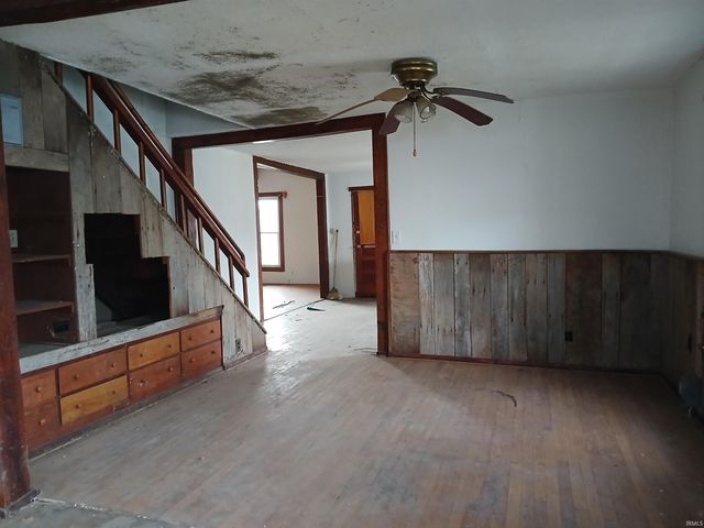 1306 1st St, Bedford, IN 47421