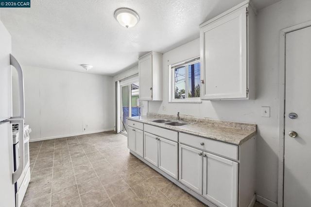 373 Sawyer St, Vallejo, CA 94589