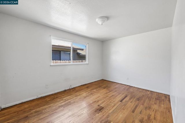 373 Sawyer St, Vallejo, CA 94589