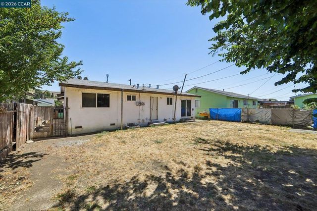373 Sawyer St, Vallejo, CA 94589