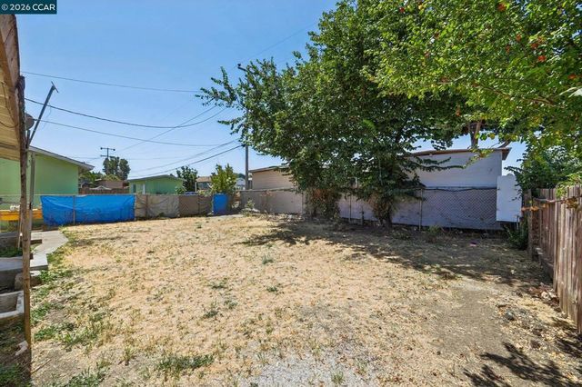 373 Sawyer St, Vallejo, CA 94589