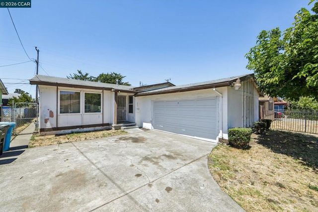 373 Sawyer St, Vallejo, CA 94589