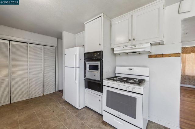 373 Sawyer St, Vallejo, CA 94589