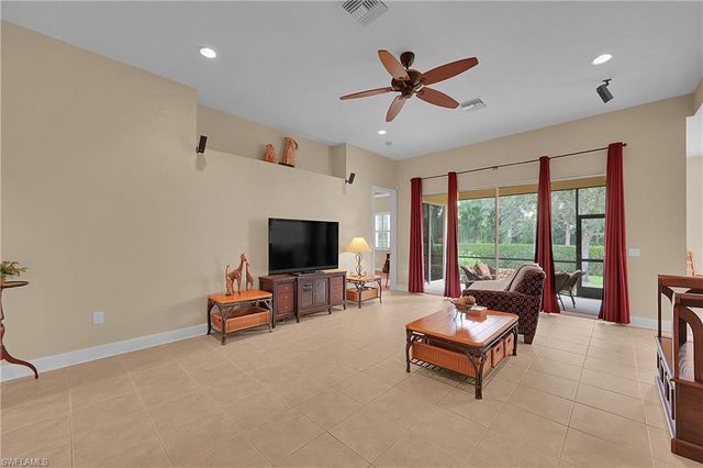 5569 WHISPERING WILLOW WAY, Fort Myers, FL 33908