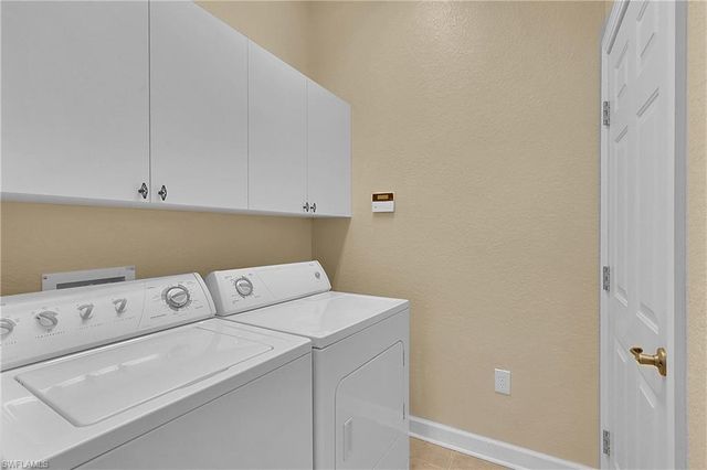 5569 WHISPERING WILLOW WAY, Fort Myers, FL 33908