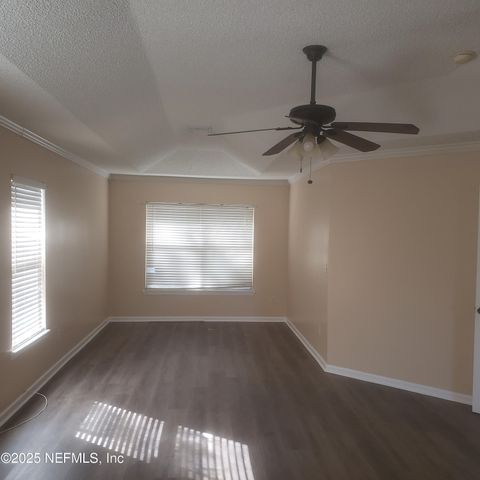 8602 LONGFORD Drive, Jacksonville, FL 32244