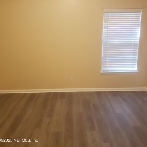8602 LONGFORD Drive, Jacksonville, FL 32244