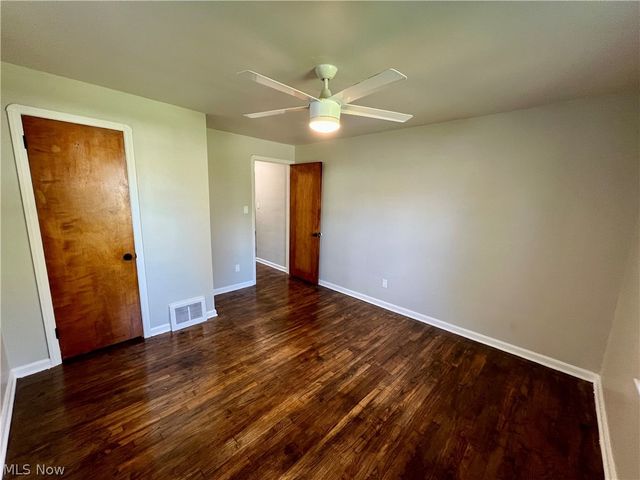 18108 Mccracken Road, Maple Heights, OH 44137