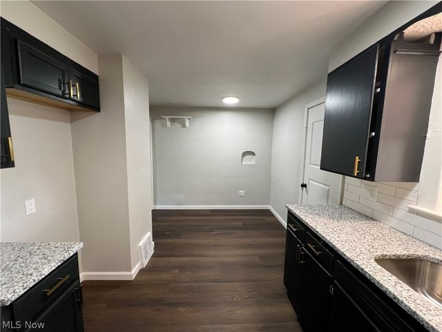 18108 Mccracken Road, Maple Heights, OH 44137