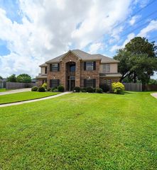 2202 Canterbury Court, Deer Park, TX 77536
