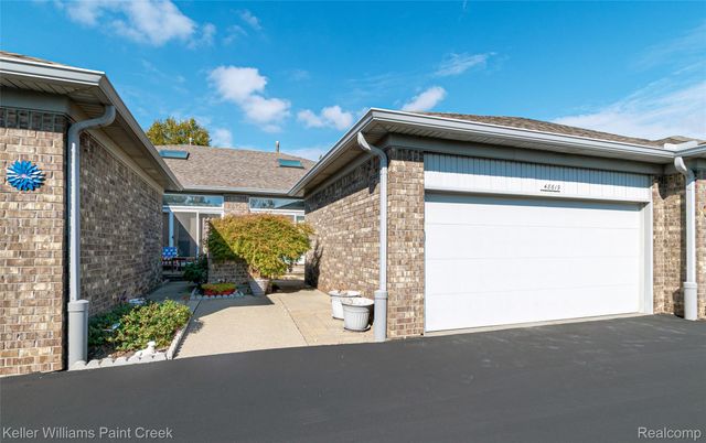 48619 Sugarbush Court, Utica, MI 48315