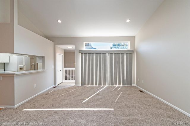 48619 Sugarbush Court, Utica, MI 48315