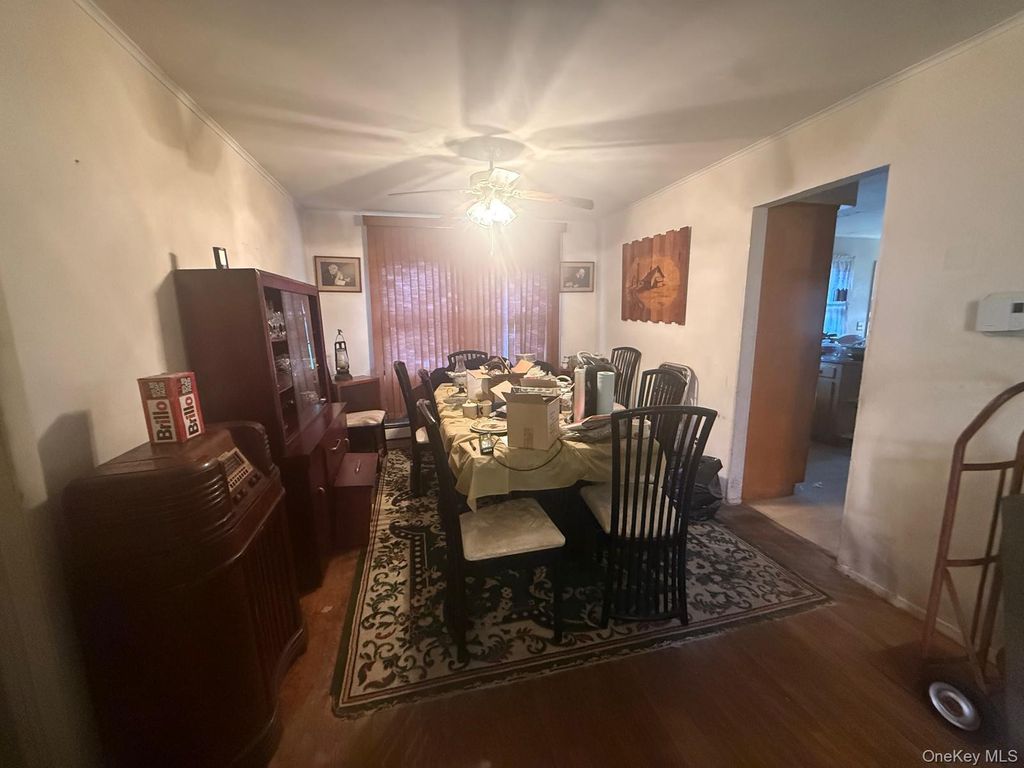 97 Hiawatha Drive, Brightwaters, NY 11718 — photo 3