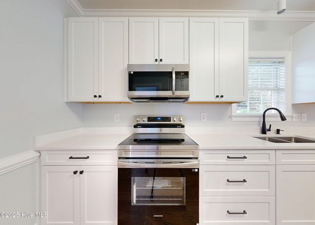 3907 Brookstone Drive, Winterville, NC 28590