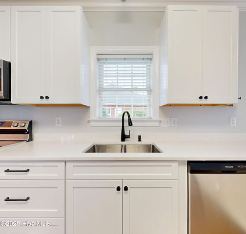 3907 Brookstone Drive, Winterville, NC 28590