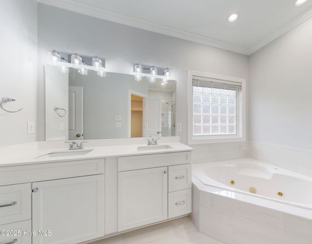 3907 Brookstone Drive, Winterville, NC 28590