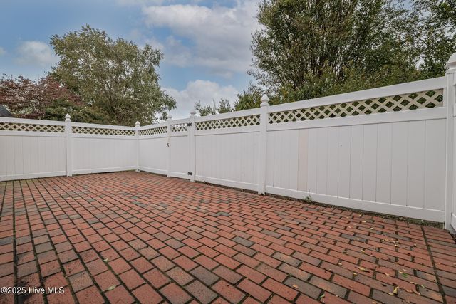 3907 Brookstone Drive, Winterville, NC 28590