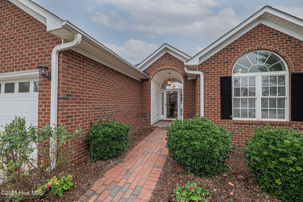 3907 Brookstone Drive, Winterville, NC 28590