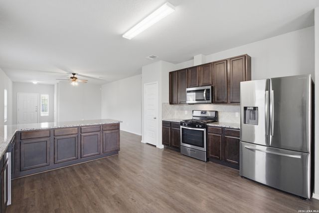 5403 Daniel Way, St Hedwig, TX 78152