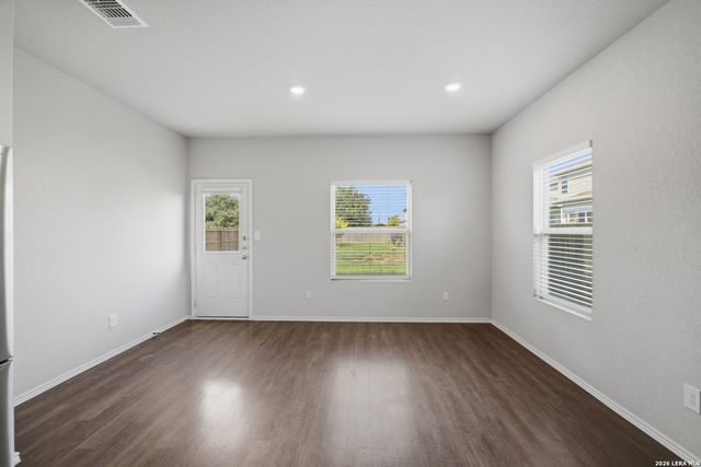5403 Daniel Way, St Hedwig, TX 78152
