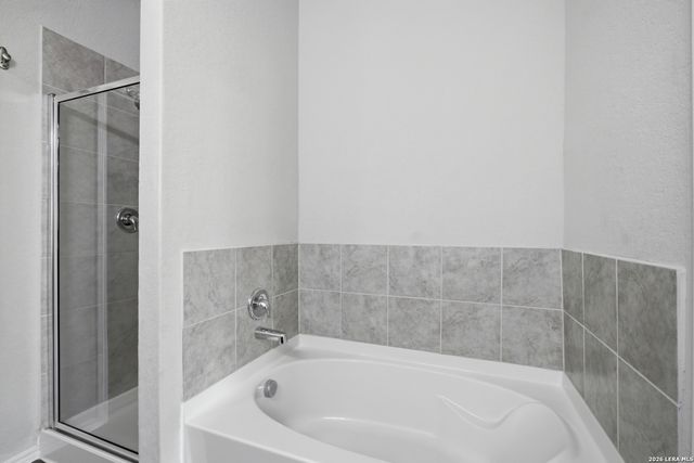 5403 Daniel Way, St Hedwig, TX 78152